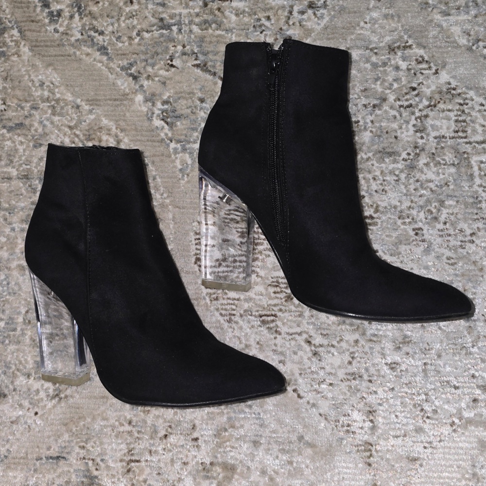 Suede ankle boot